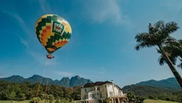 Passeio une voo cativo e rapel de balão pertinho de Curitiba