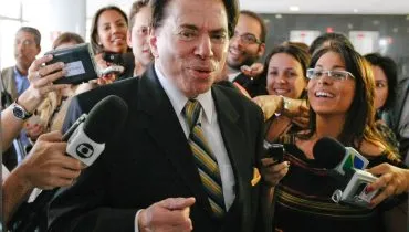 Silvio Santos, dono do SBT e lenda da TV brasileira, morre aos 93 anos