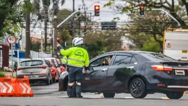 Rua de Curitiba é bloqueada para obras; interdição deve durar 21 dias