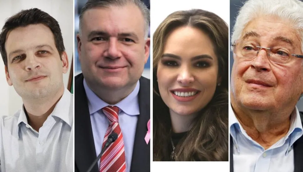 Imagem mostra, da esquerda para a direita Da esquerda para a direita: Eduardo Pimentel, Ney Leprevost, Maria Victória e Roberto Requião.