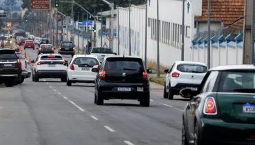 Seu carro tem o final de placa com estes três números? Fuja da multa de R$ 293