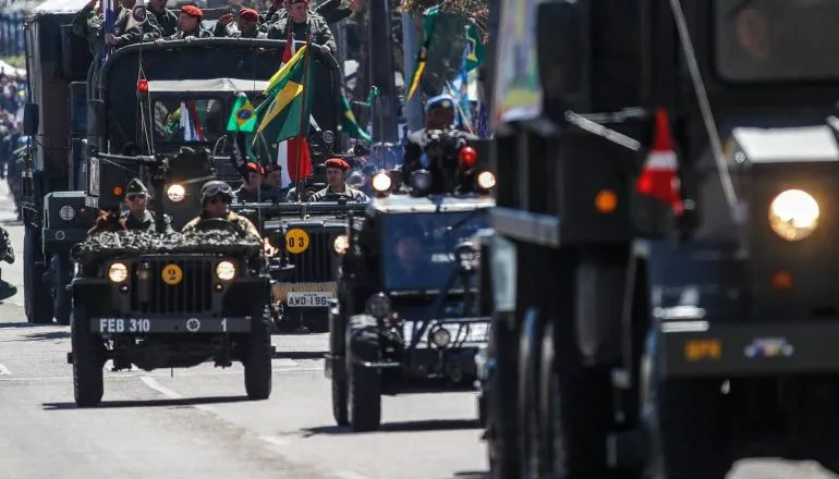 Tradicional desfile de 7 de setembro, em Curitiba, terá transmissão ao vivo