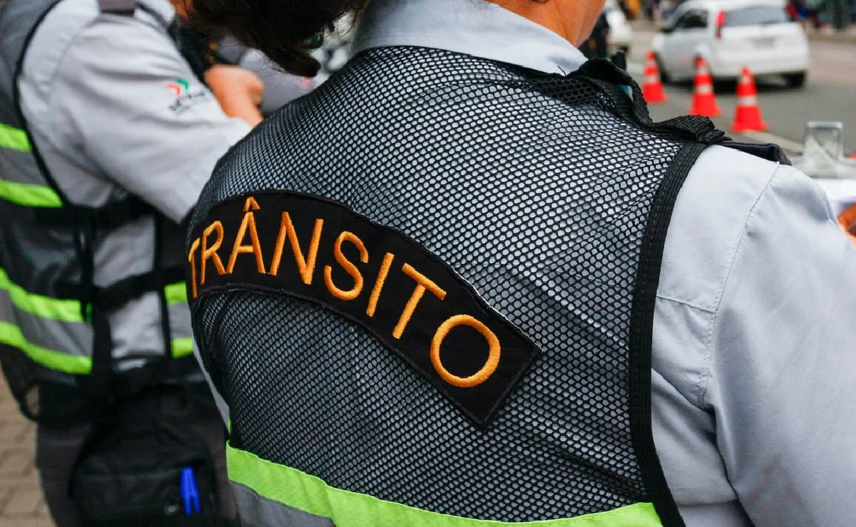 Agentes de trânsito de Curitiba