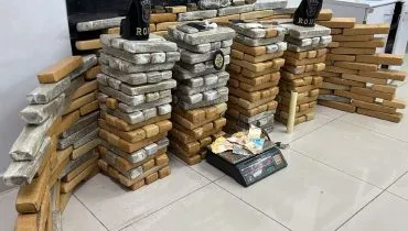 Mega depósito de drogas em bairro de Curitiba é desmantelado pela PM