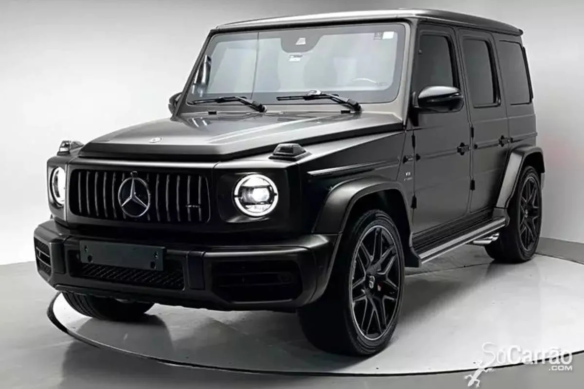 Imagem mostra uma Mercedes G 63 preta.