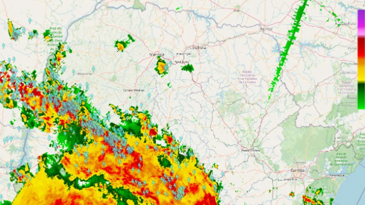 Mosaico geral de intensidade de chuva em todo o Paraná nesta sexta-feira (20).