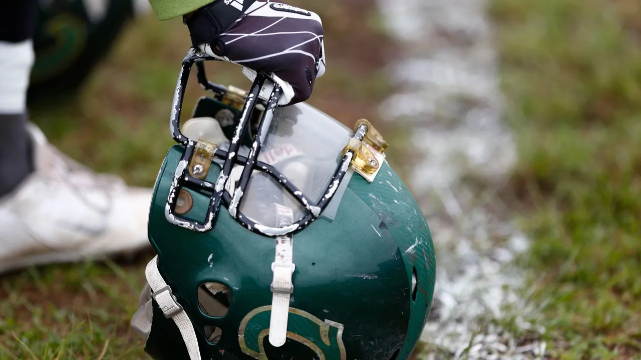 Capacete do Coritiba Crocodiles.