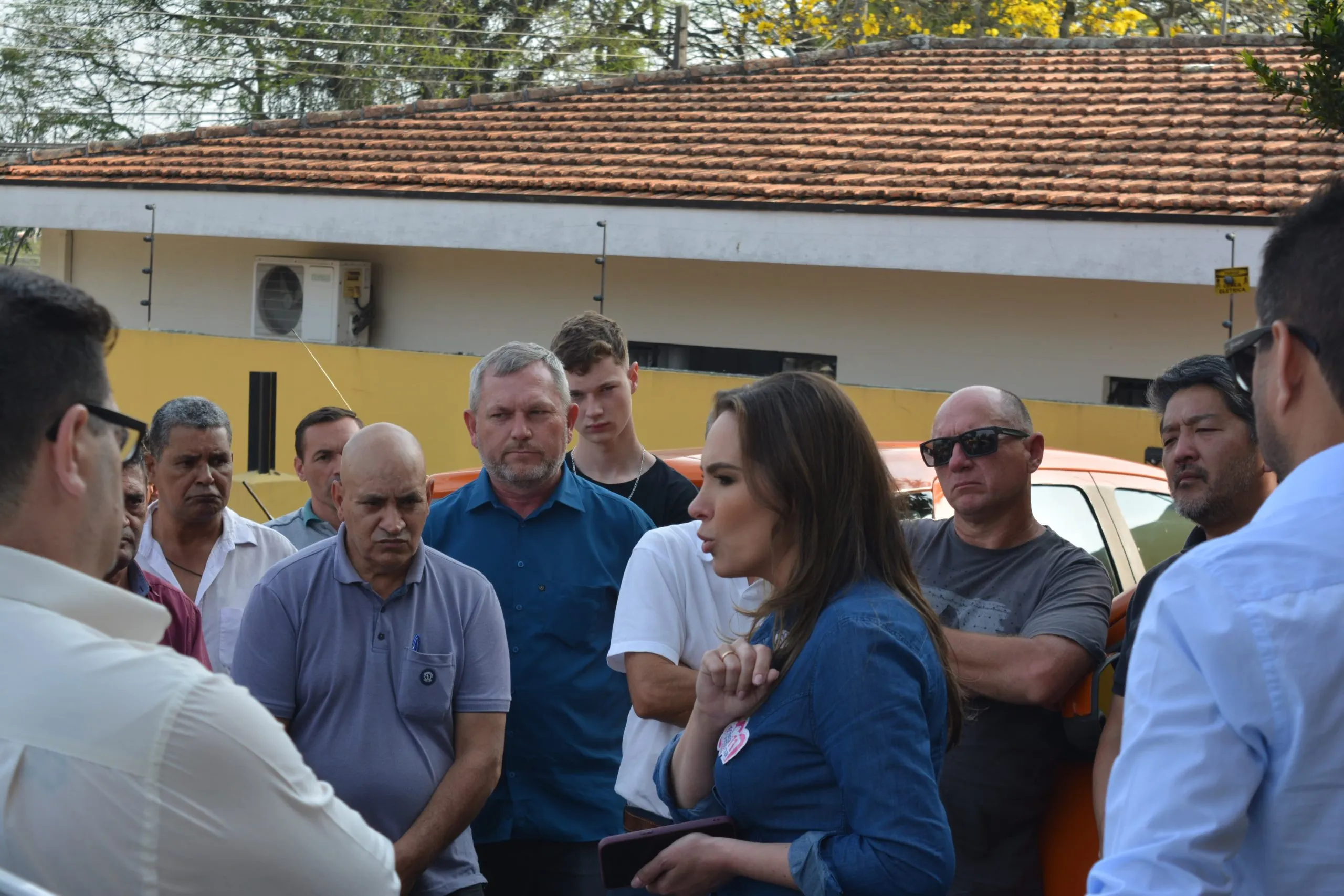 Carro de campanha de candidata Maria Victoria é roubado em Curitiba.