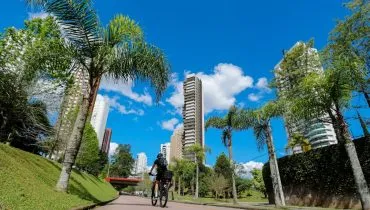 Calor em Curitiba! Setembro se despede com termômetros perto dos 30ºC