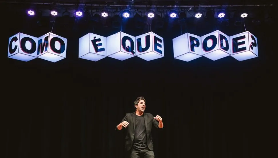 Gabriel Louchard em espetáculo.