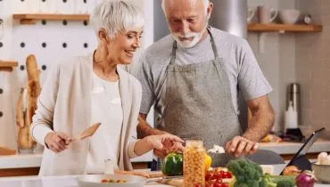 Veja a importância das proteínas para a saúde dos idosos