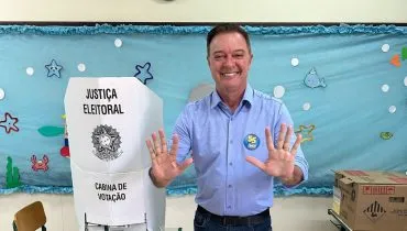 Helder Lazarotto (PSD) é reeleito prefeito de Colombo