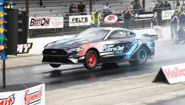 Mustang Super Cobra Jet 1800 bate o recorde no Mundial de Arrancada