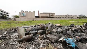 Queima de recicláveis em terreno de Curitiba afeta aulas: 