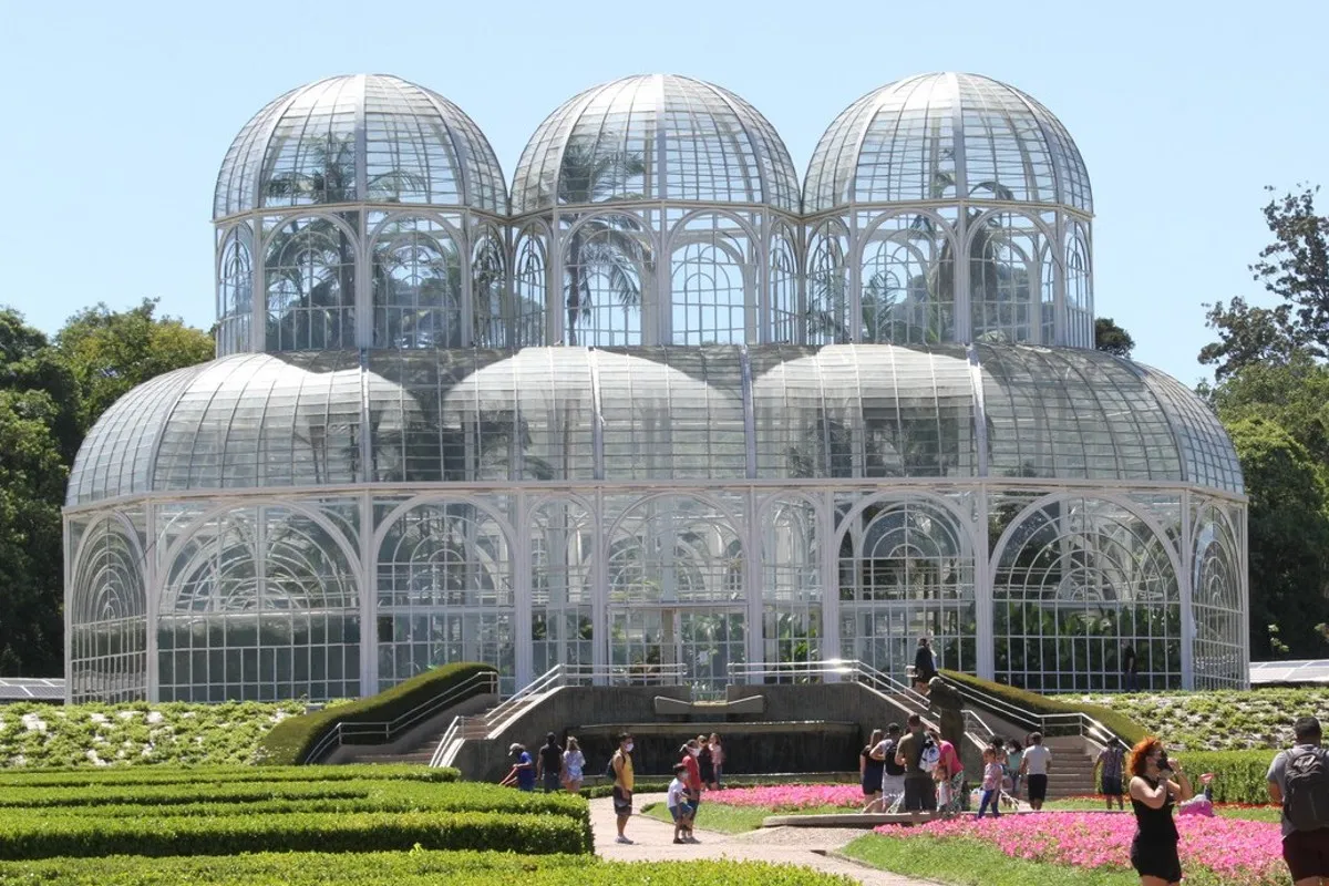 Na imagem, a estufa do Jardim Botânico de Curitiba