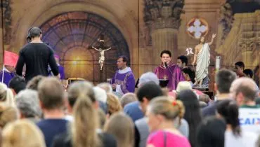 Padre Reginaldo Manzotti fará missa de Finados em cemitério de Curitiba