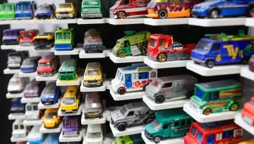 Rei do Hot Wheels? Fábrica em Curitiba faz expositores exclusivos