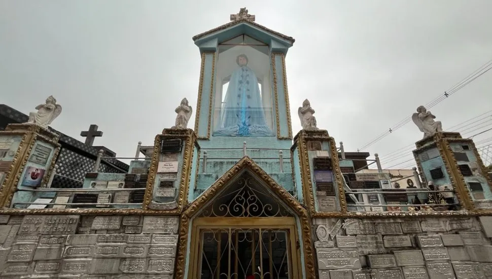 Túmulo de Maria Bueno em Curitiba.