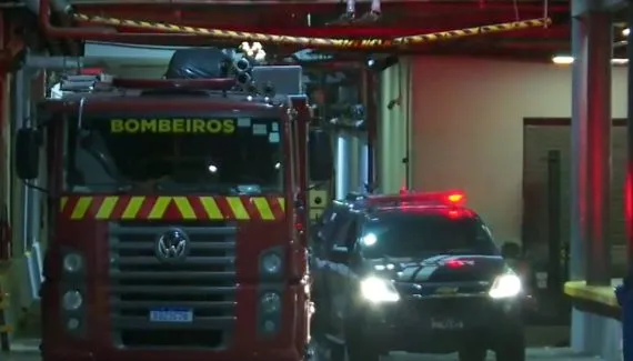 Homem morre após ficar preso dentro de elevador em shopping de Curitiba