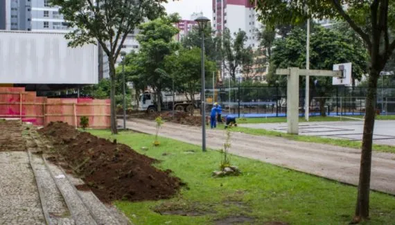 Praça de Curitiba será reinaugurada nesta quinta-feira