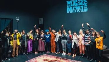 Coletivo de mulheres se reúne para evento de arte em Curitiba