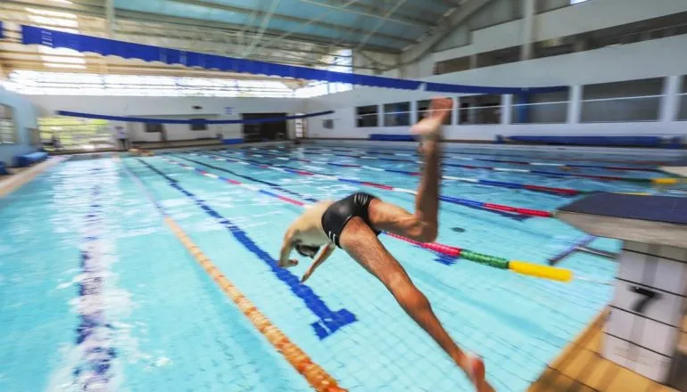 Piscinas em Curitiba para nadar de graça! Veja todas as atrações deste fim de semana