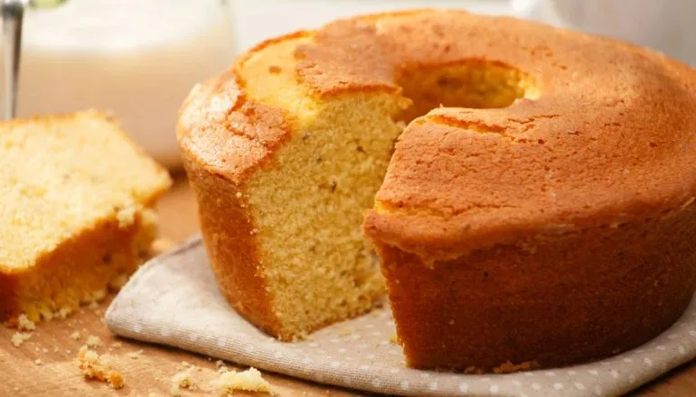 Como fazer o melhor Bolo de Fubá do Mundo? Receita simples e deliciosa!