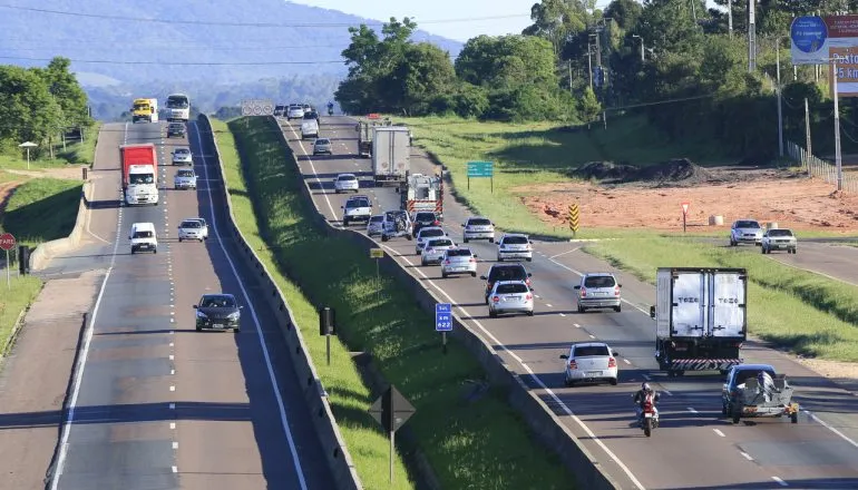 Nova rodovia: será o fim do trânsito irritante entre Curitiba e Florianópolis