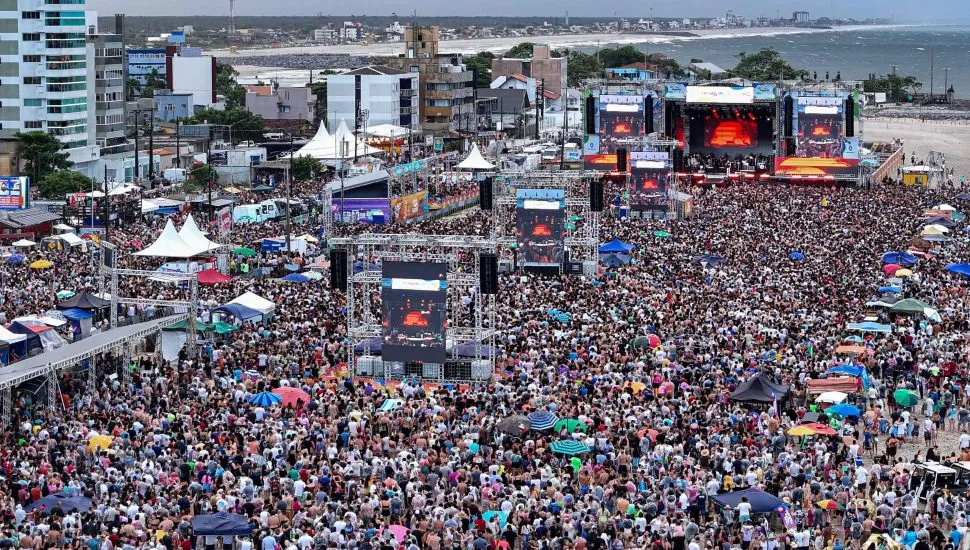 Show em Matinhos do Verão Maior Paraná, em janeiro deste ano.