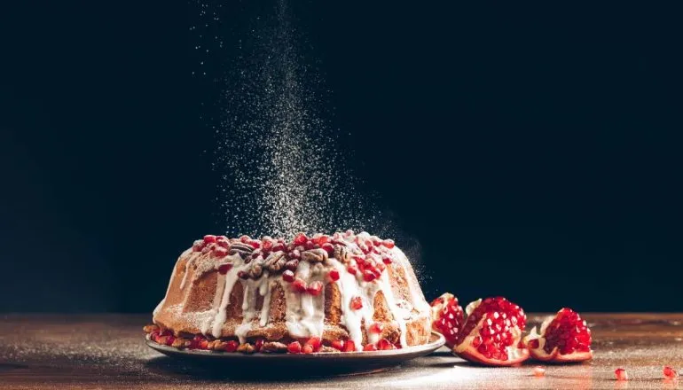 Este bolo de Natal decorado vai fazer muito sucesso no seu Natal!