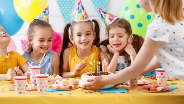 Pipoca gourmet: a “cereja do bolo” saborosa e divertida da sua festa infantil!