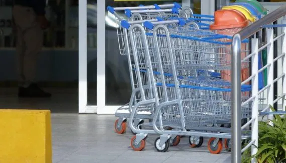 Supermercados de Curitiba têm horário especial de Natal: fique atento!