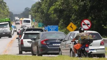 Vai pegar a estrada? Como está o movimento nas rodovias que ligam Curitiba e litoral