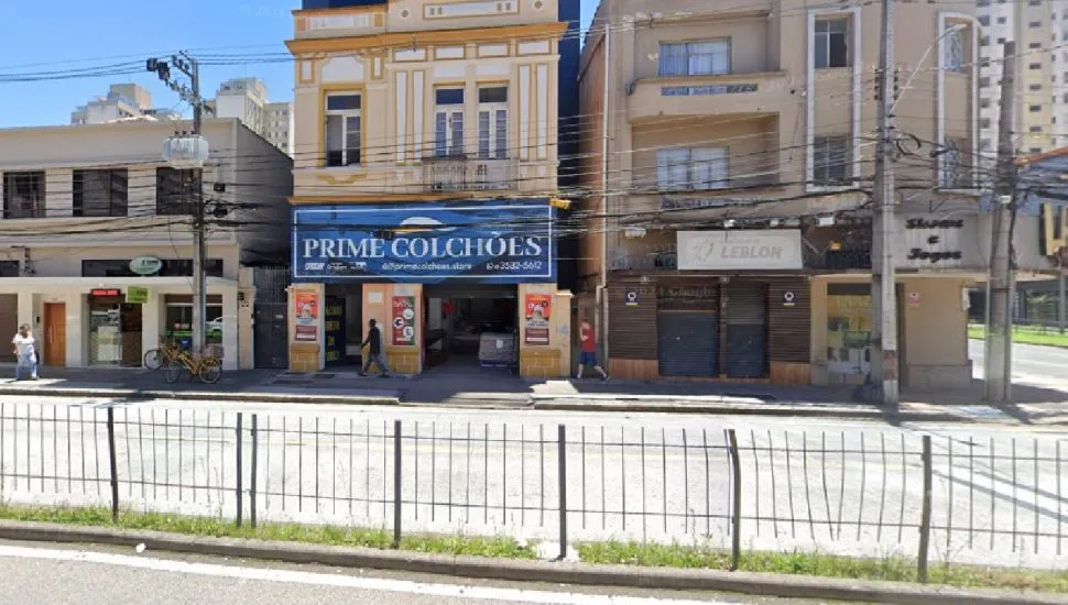 Rua Marechal Floriano Peixoto, Centro de Curitiba.