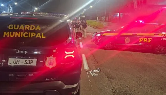 Blitz flagra 12 motoristas embriagados na saída da BR-376, na Grande Curitiba