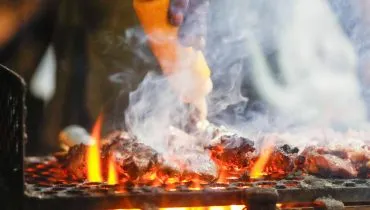 O melhor espetinho da Grande Curitiba? Esta iguaria é DELICIOSA!