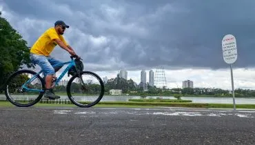 Chuva e ventos fortes! Curitiba tem alerta de tempestade nesta sexta