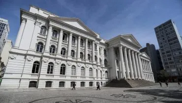 Prédio da Universidade Federal do Paraná, no Centro de Curitiba