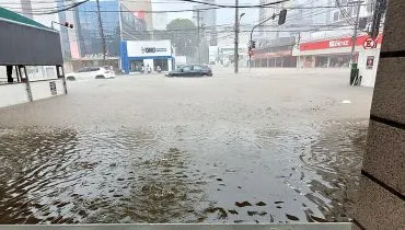 Temporal deixa cidades de Santa Catarina em estado de emergência