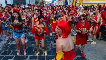 Pré-carnaval: bloquinhos agitam Curitiba neste fim de semana