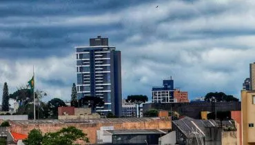 Curitiba em novo alerta de tempestade; Atenção!