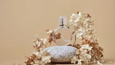 Veja por que não é recomendado passar perfume na região íntima