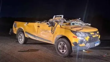 Avião bate em caminhonete na pista durante decolagem no Rio de Janeiro