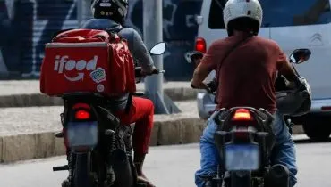 Curitiba pode ganhar 'espaço motoboy', com pontos de apoio para entregadores