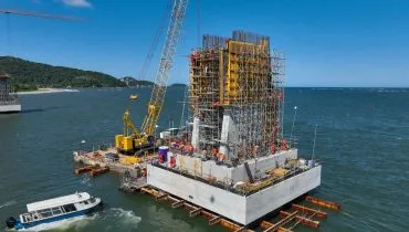 Construção da Ponte de Guaratuba, no litoral do Paraná