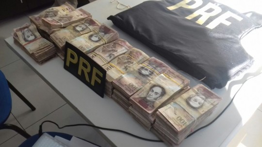 R$ 150 mil em bolívares venezuelanos.