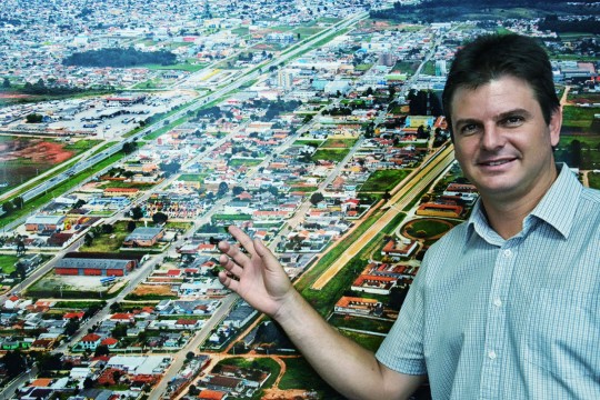 Márcio Wosniak (PSDB) foi eleito o prefeito de Fazenda Rio Grande.