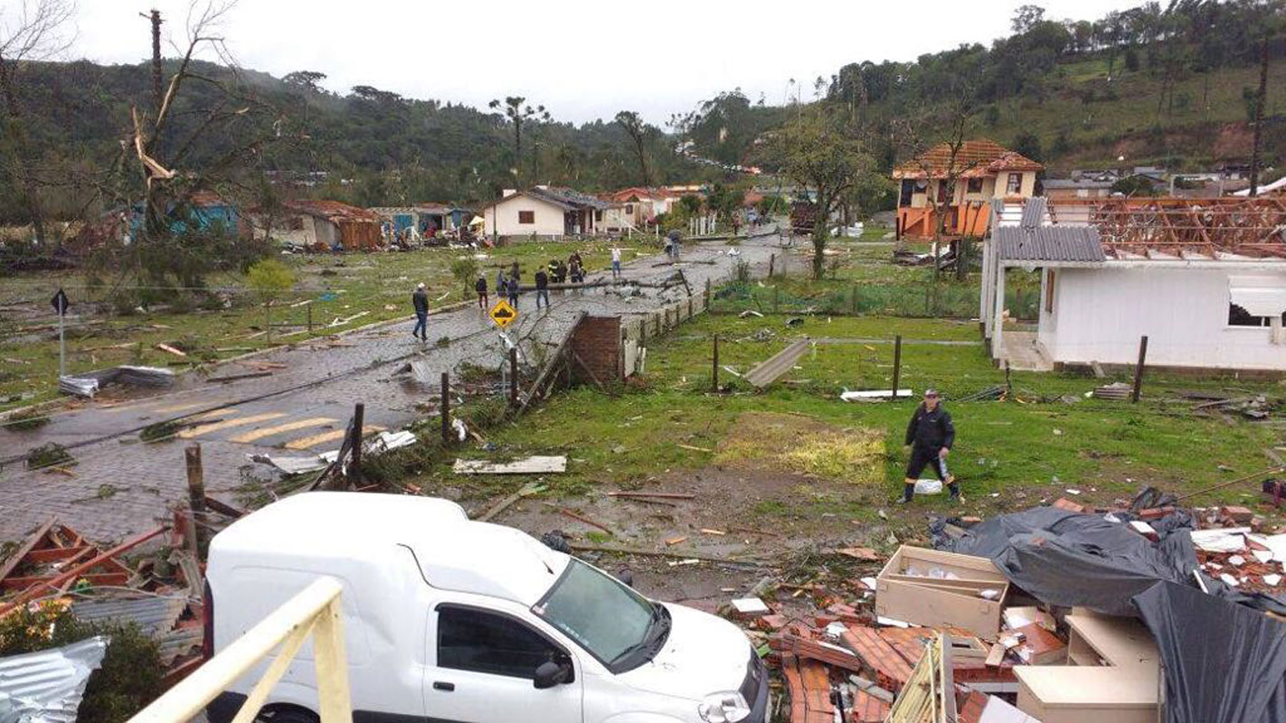 Temporal causa destruição e mortes no Rio Grande do Sul Brasil