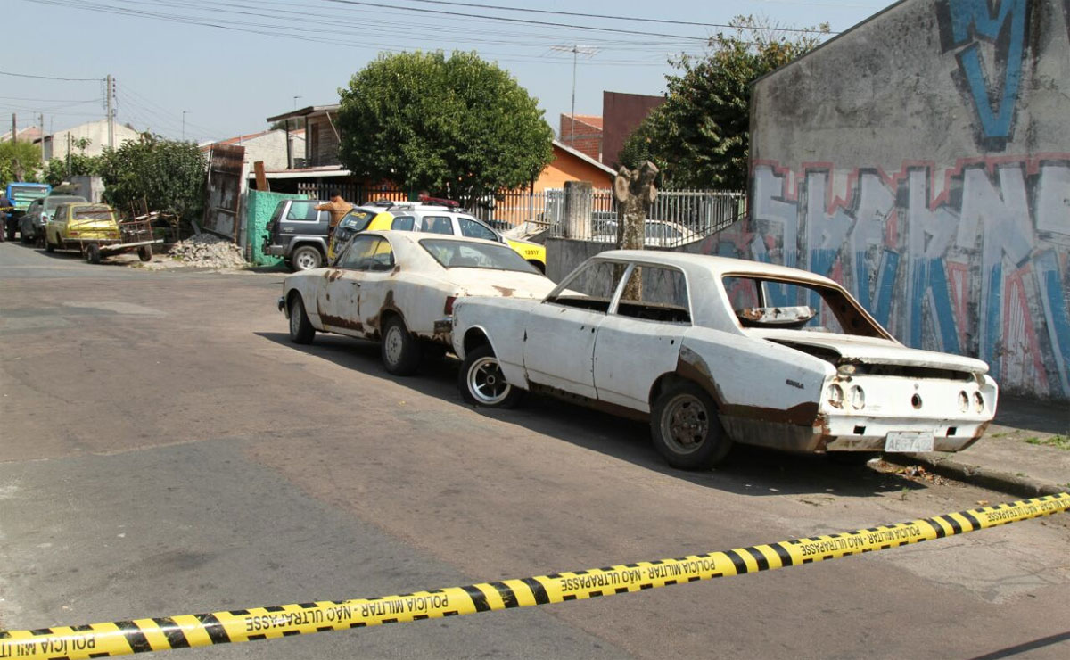 A outra hipótese levantada pelos policiais, é a de que a morte esteja ligada à venda de veículos. Foto Gerson Klaina.