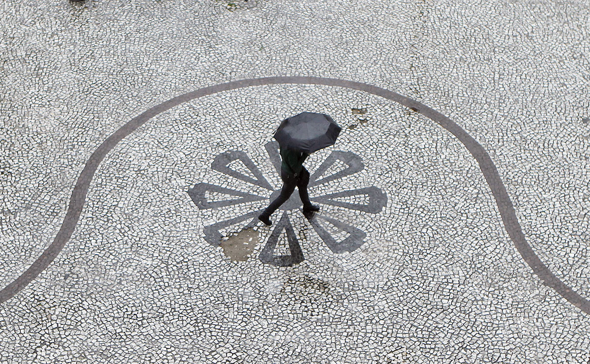 Chuva segue marcando presença em Curitiba neste fim de ano. Foto: Jonathan Campos.